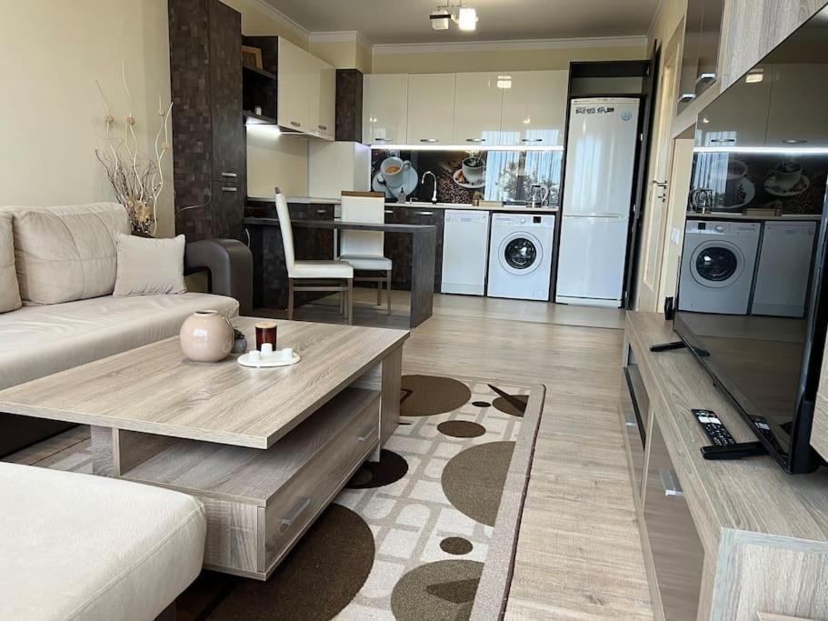Cozy Apartment - Free Parking Φιλιππούπολη Εξωτερικό φωτογραφία